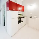 Sunset Apartment *